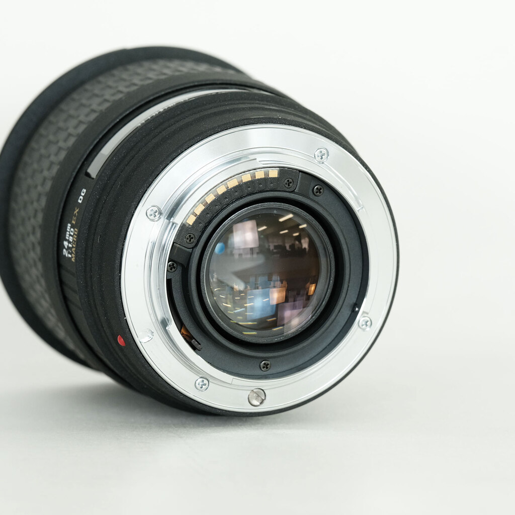 SIGMA AF 24mm F1.8 EX DG ASPH MACRO (ソニーA用) SIGMA AF 24mm F1.8 EX DG ASPH MACRO (ソニーA用)