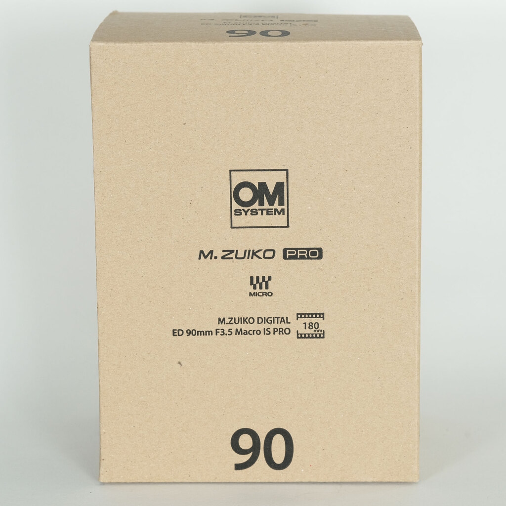 OM SYSTEM M.ZUIKO DIGITAL ED 90mm F3.5 Macro IS PRO OM SYSTEM M.ZUIKO DIGITAL ED 90mm F3.5 Macro IS PRO