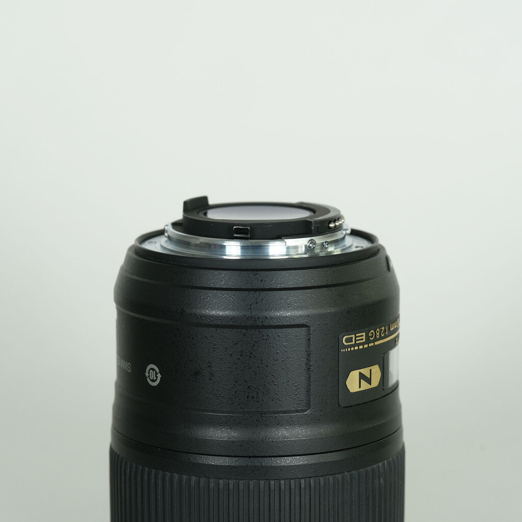 Nikon AF-S Micro NIKKOR 60mm f/2.8G ED Nikon AF-S Micro NIKKOR 60mm f/2.8G ED