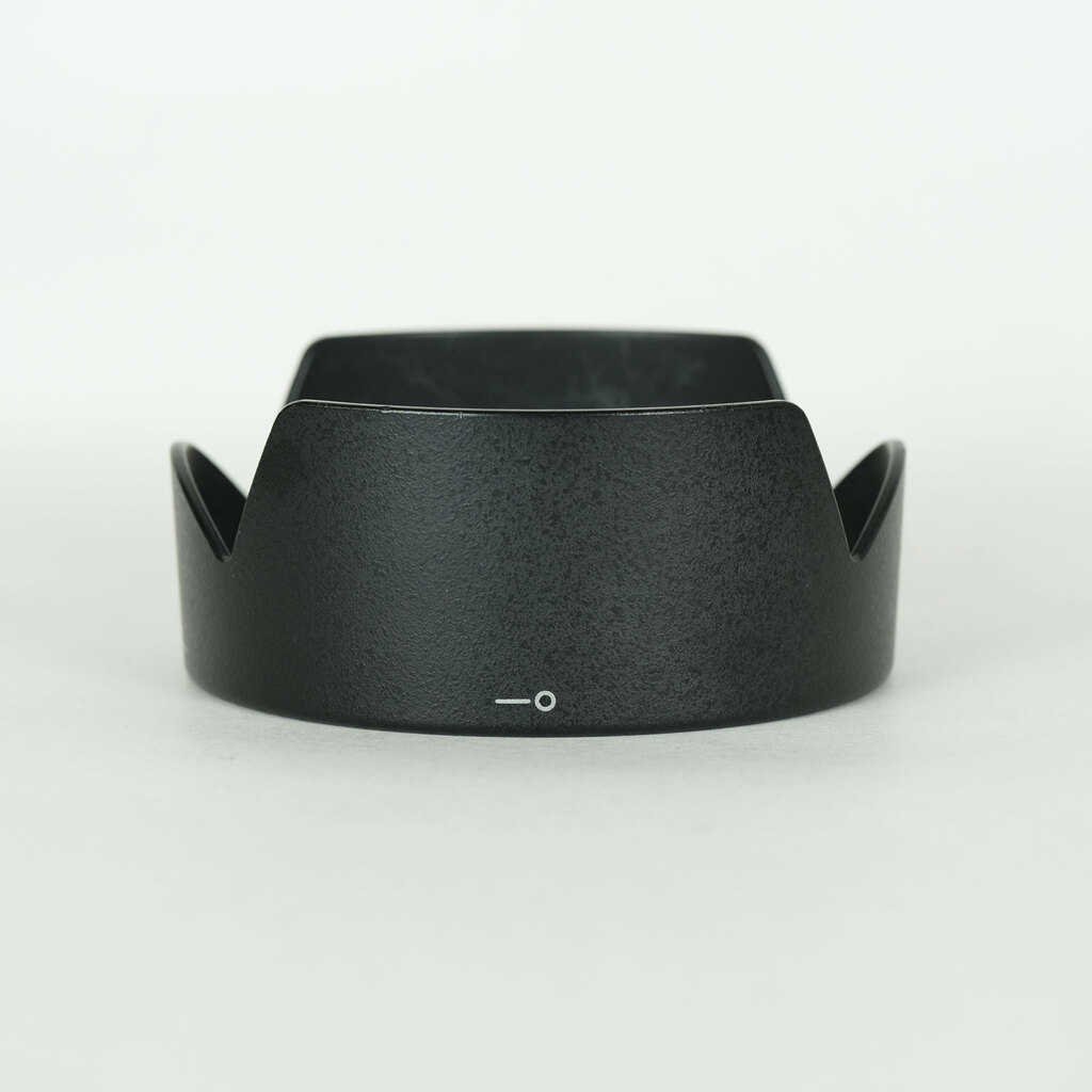 Nikon AF-S DX ED 18-135mm F3.5-5.6 G(IF) Nikon AF-S DX ED 18-135mm F3.5-5.6 G(IF)