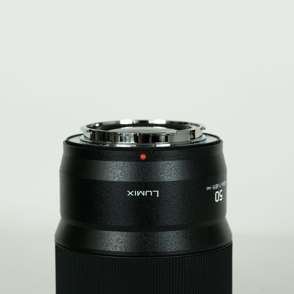 【美品】 LUMIX S 50mm F1.8 レンズフィルター付 Panasonic（パナソニック） デジタル一眼カメラ用交換レンズ L