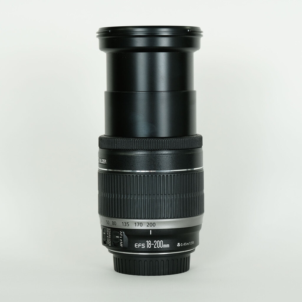 Canon EF-S18-200mm F3.5-5.6 IS Canon EF-S18-200mm F3.5-5.6 IS