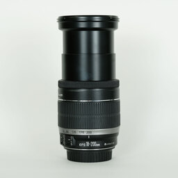 Canon EF-S18-200mm F3.5-5.6 IS Canon EF-S18-200mm F3.5-5.6 IS