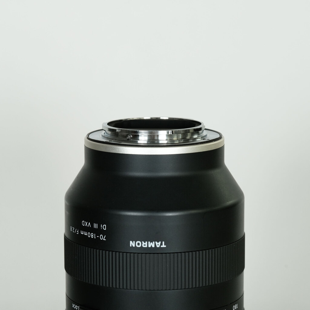 TAMRON 70-180mm F/2.8 Di III VXD (Model A056) [ ソニーE用 ]