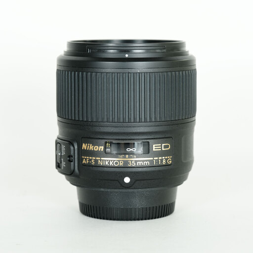 Nikon AF-S NIKKOR 35mm f/1.8G ED Nikon AF-S NIKKOR 35mm f/1.8G ED