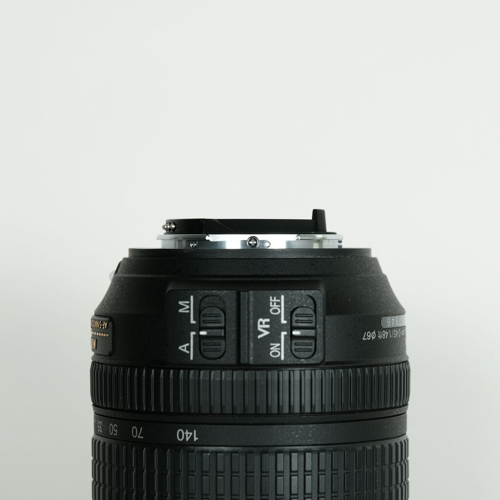 Nikon AF-S DX NIKKOR 18-140mm F3.5-5.6G ED VR Nikon AF-S DX NIKKOR 18-140mm F3.5-5.6G ED VR