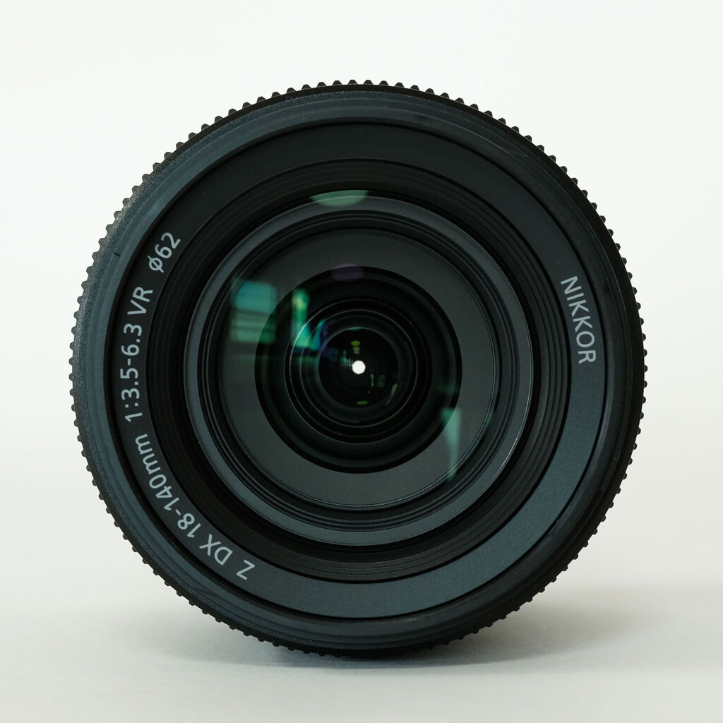 Nikon NIKKOR Z DX 18-140mm f/3.5-6.3 VR Nikon NIKKOR Z DX 18-140mm f/3.5-6.3 VR
