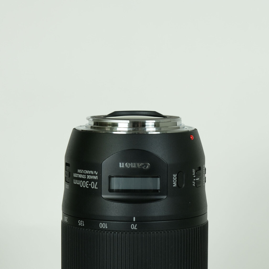 Canon EF70-300mm F4-5.6 IS II USM Canon EF70-300mm F4-5.6 IS II USM
