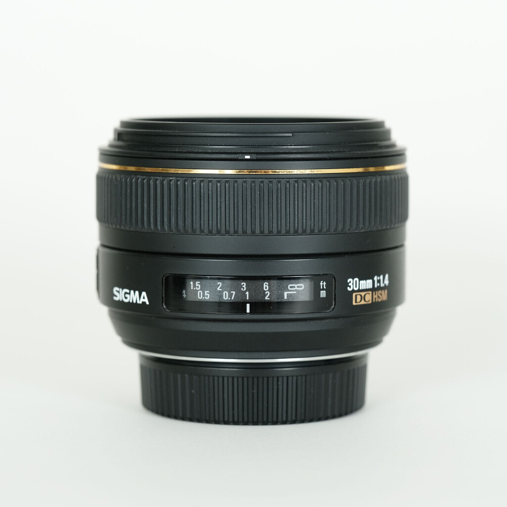 SIGMA AF 30mm F1.4 EX DC HSM（ニコンFマウント） Amazon.com : Sigma 30mm F1.4 Art DC HSM Lens for Nikon