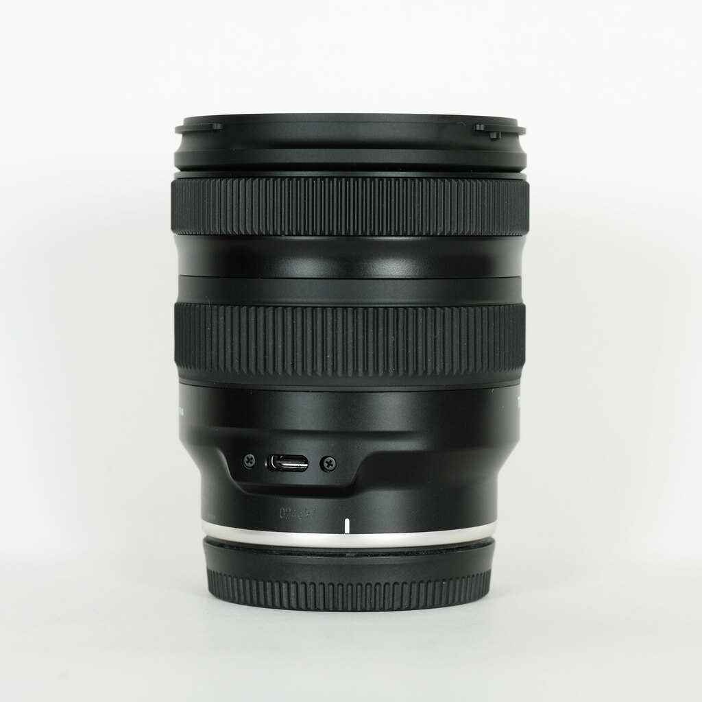 レンズ(ズーム) TAMRON  20-40mm F/2.8 Di III VXD A062 20-40mm F/2.8 Di III VXD Standard Zoom Lens for Sony E-Mount