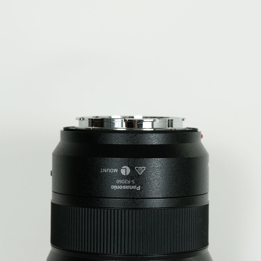 Panasonic LUMIX S 20-60mm F3.5-5.6 Panasonic LUMIX S 20-60mm F3.5-5.6