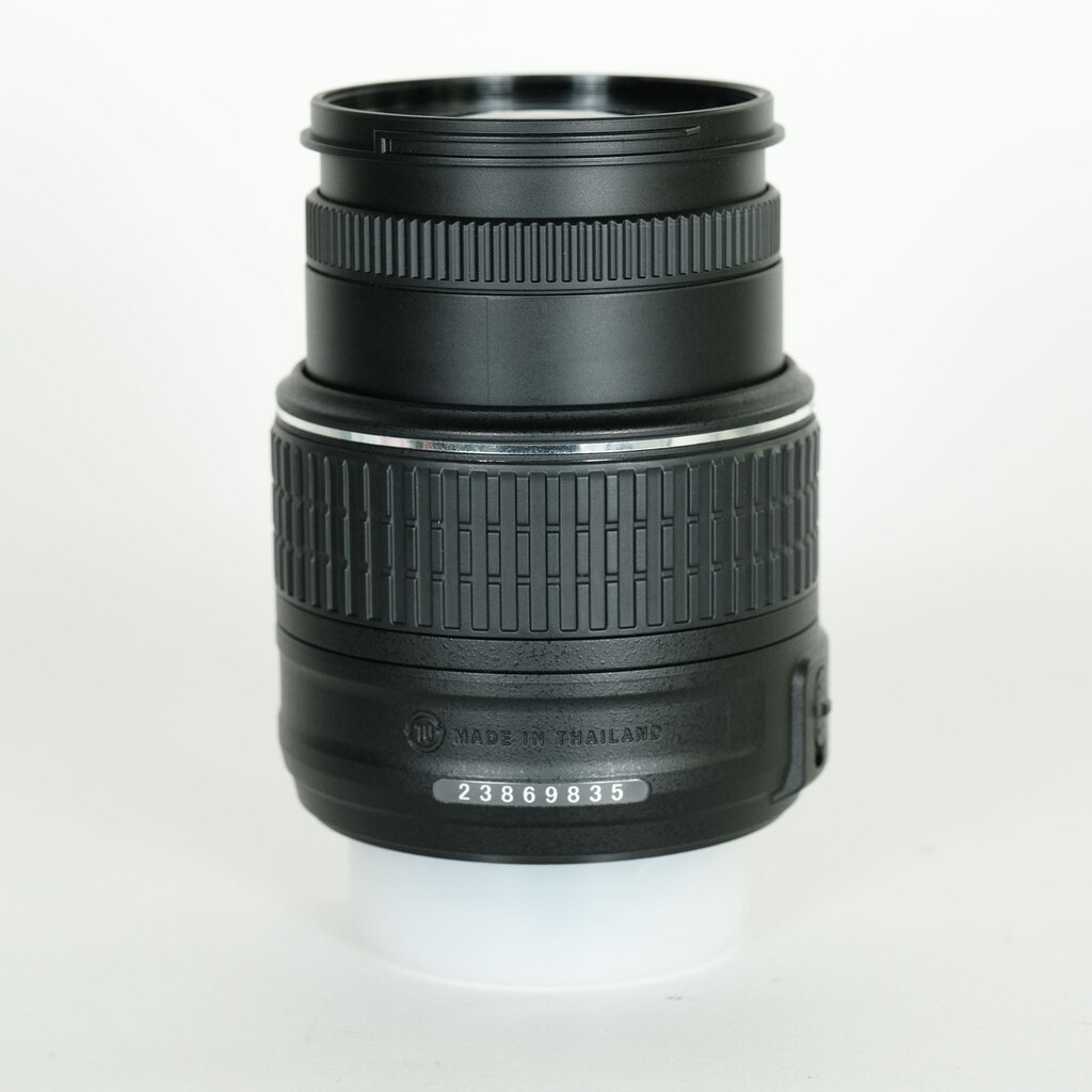 Nikon AF-S DX NIKKOR 18-55mm f3.5-5.6G VR II