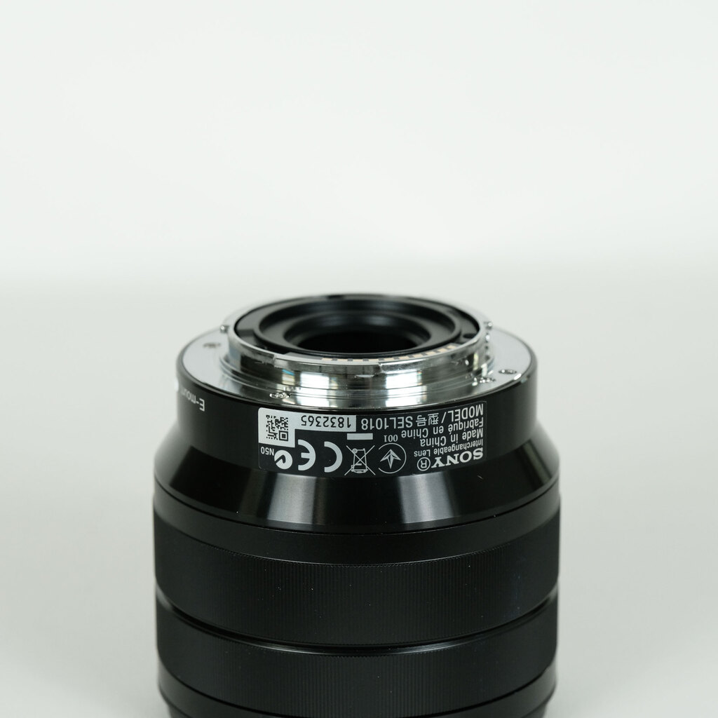 SONY E 10-18mm F4 OSS SEL1018