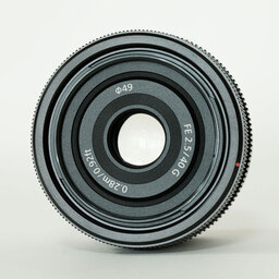 SONY FE 40mm F2.5 G SEL40F25G SONY FE 40mm F2.5 G SEL40F25G