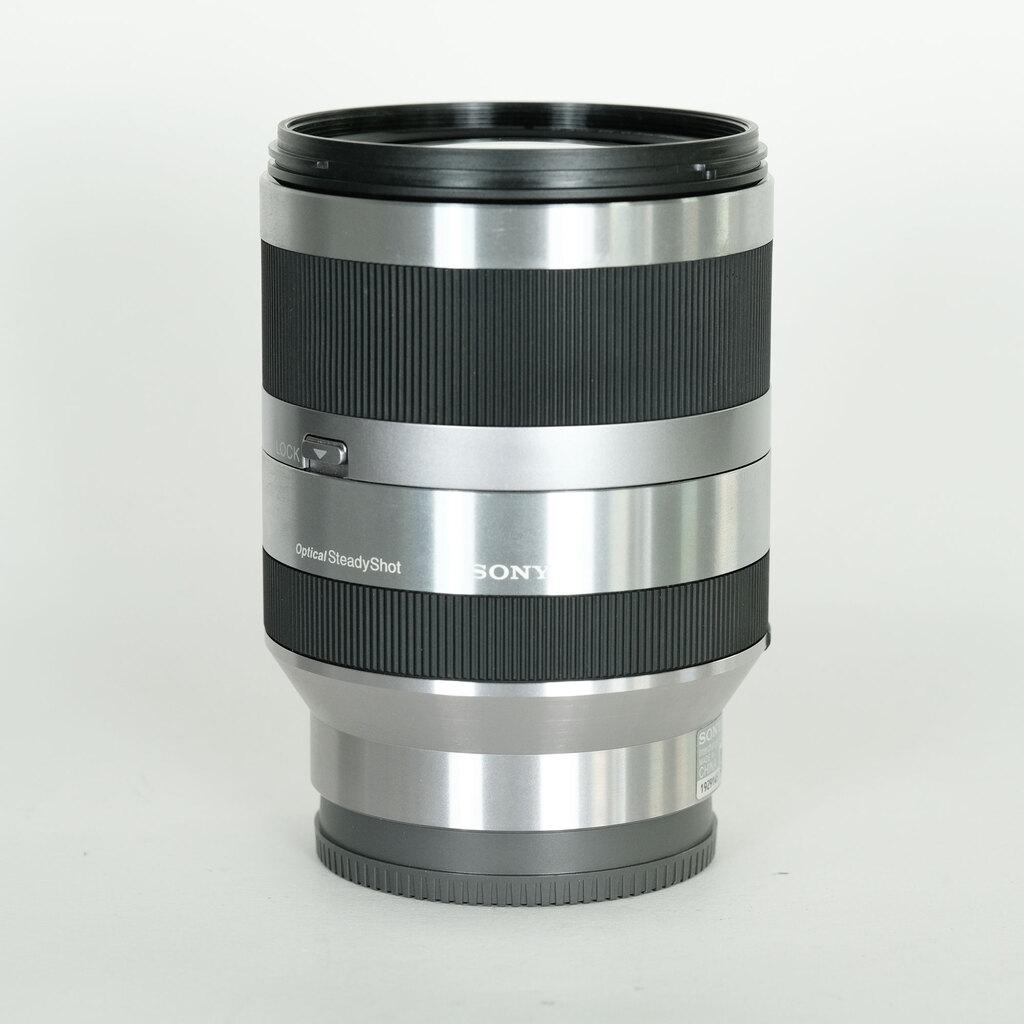 SONY E18-200mm F3.5-6.3 OSS SEL18200