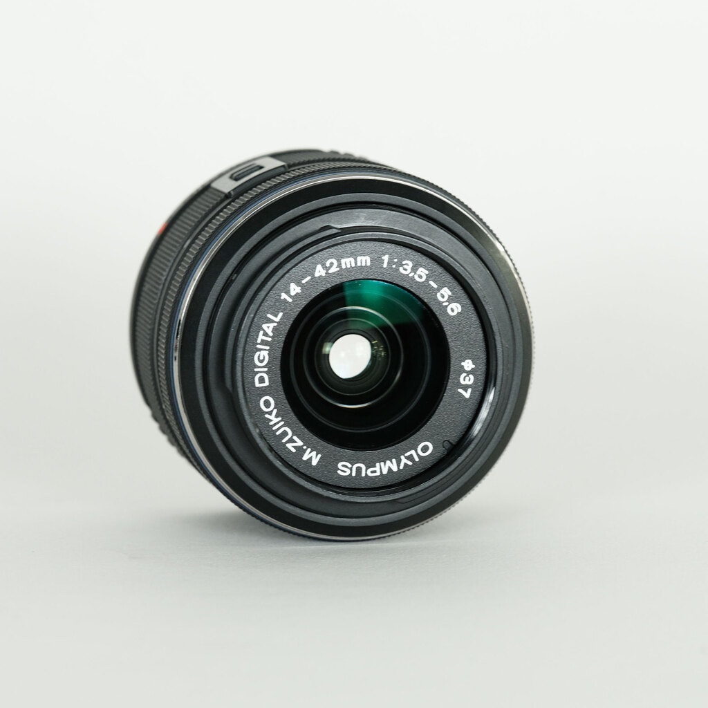 OLYMPUS M.ZUIKO DIGITAL 14-42mm F3.5-5.6IIR ブラック