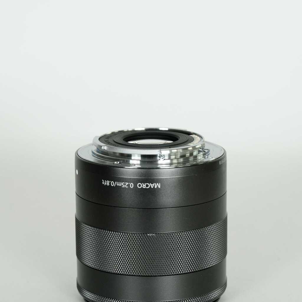Canon EF-M18-55mm F3.5-5.6 IS STM Canon EF-M18-55mm F3.5-5.6 IS STM