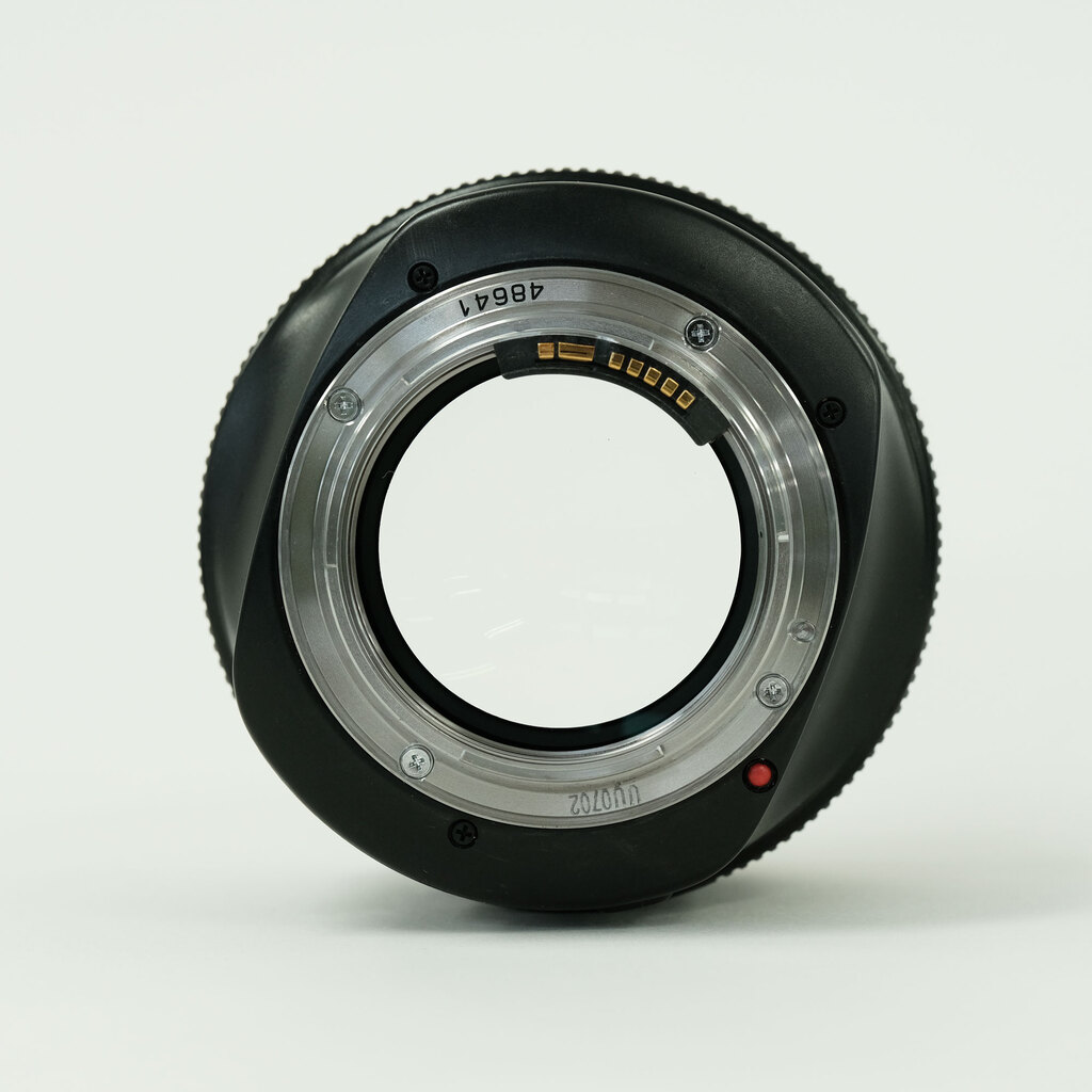 【ジャンク品】EF85mm F1.2L II USM Canon EF85mm F1.2L II USMの出品 | ONE SCENE（ワンシーン）