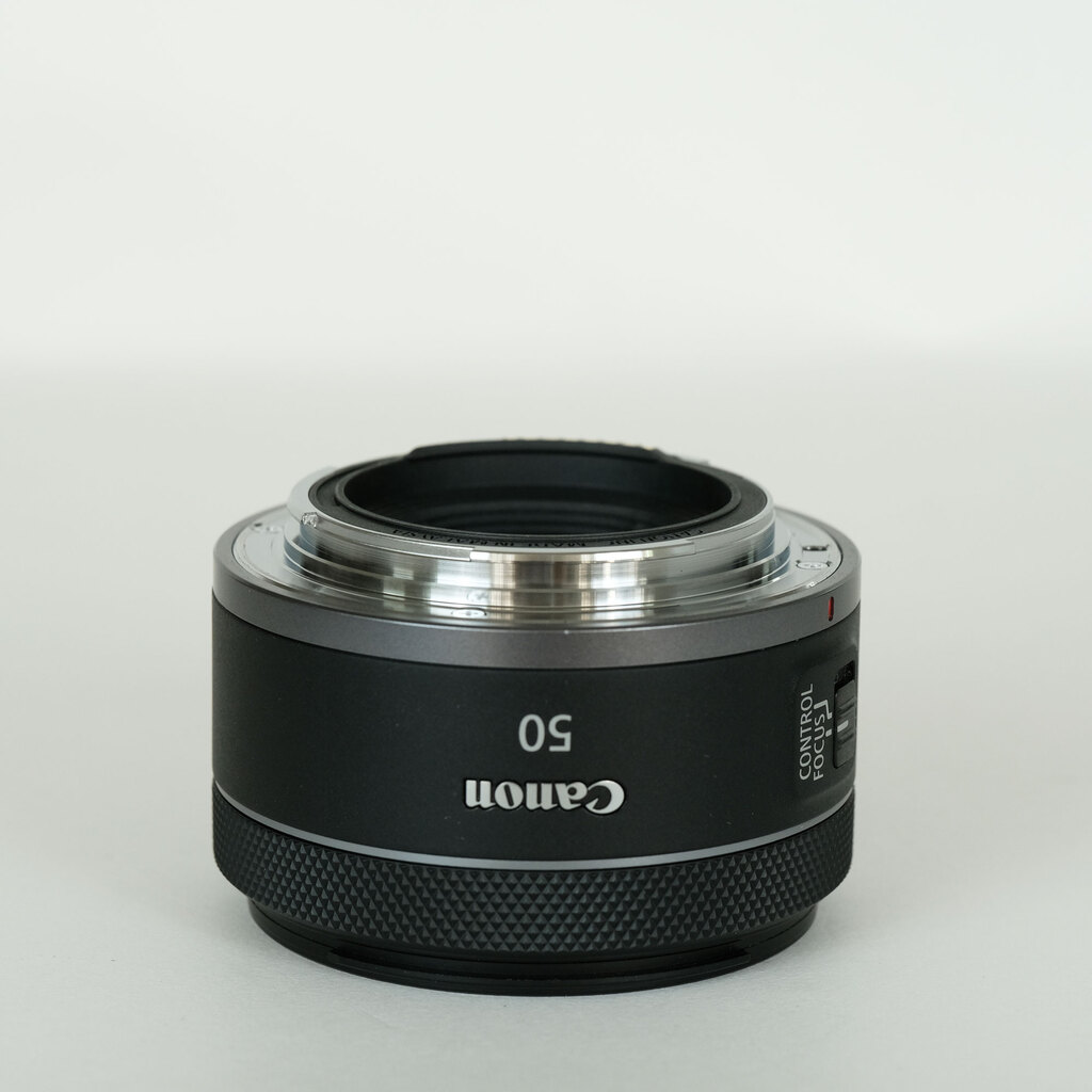 Canon RF 50mm 1.8 STM おまけ付き Canon RF 50mm f/1.8 STM Lens 4515C002 Full-Frame Fixed Focal