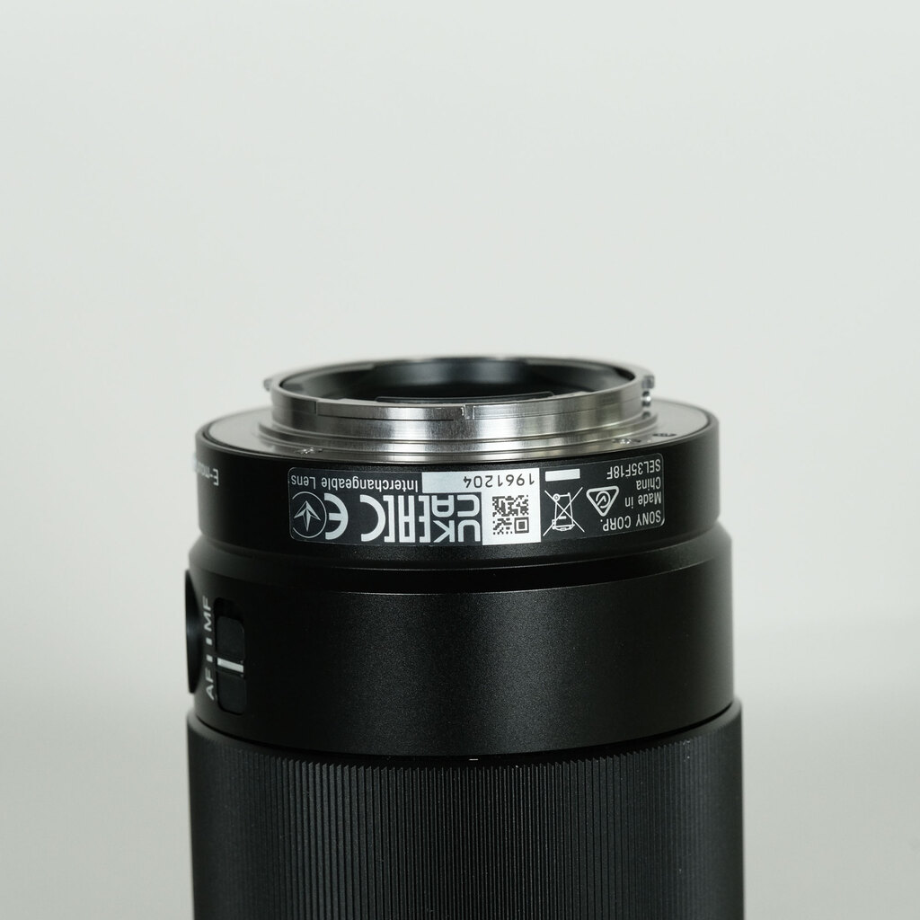 【sky san】SEL35F18 SONYレンズ　箱あり sky san様専用】SEL35F18 SONYレンズ 箱あり