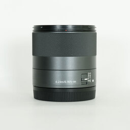 Canon EF-M32mm F1.4 STM Canon EF-M32mm F1.4 STM