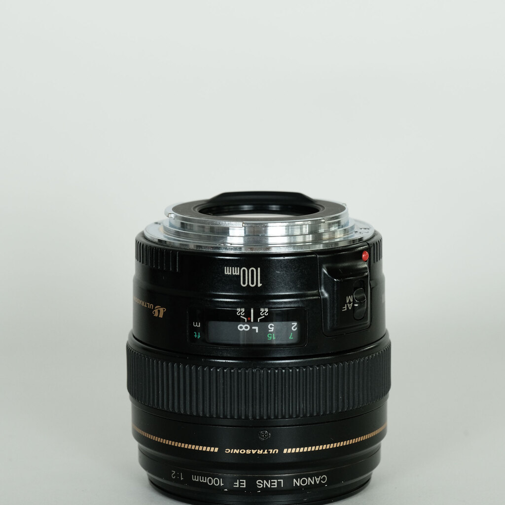 Canon EF100mm F2 USM Canon EF100mm F2 USM