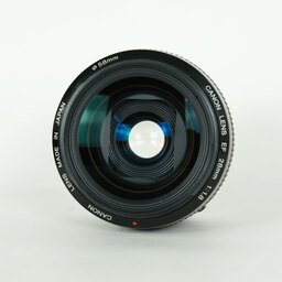 Canon EF28mm F1.8 USM Canon EF28mm F1.8 USM