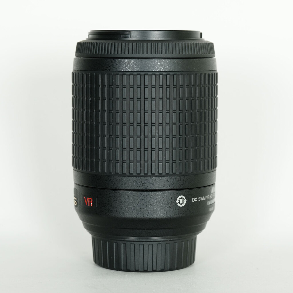 Nikon AF-S DX VR Zoom-Nikkor 55-200mm F4-5.6G IF-EDの出品