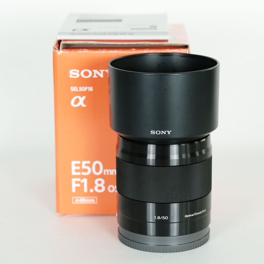 【最終値下げ/美品】SONY E 50mm F1.8 OSS レンズ 新品)SONY (ソニー) E 50mm F1.8 OSS SEL50F18 ブラック（商品ID
