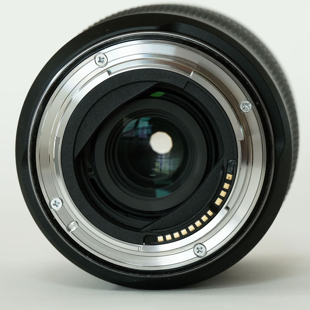 Canon RF14-35mm F4 L IS USM Canon RF14-35mm F4 L IS USM