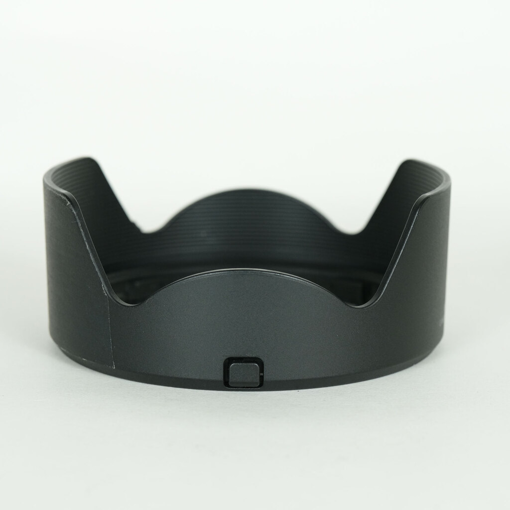 Canon RF24-105mm F4 L IS USM Canon RF24-105mm F4 L IS USM