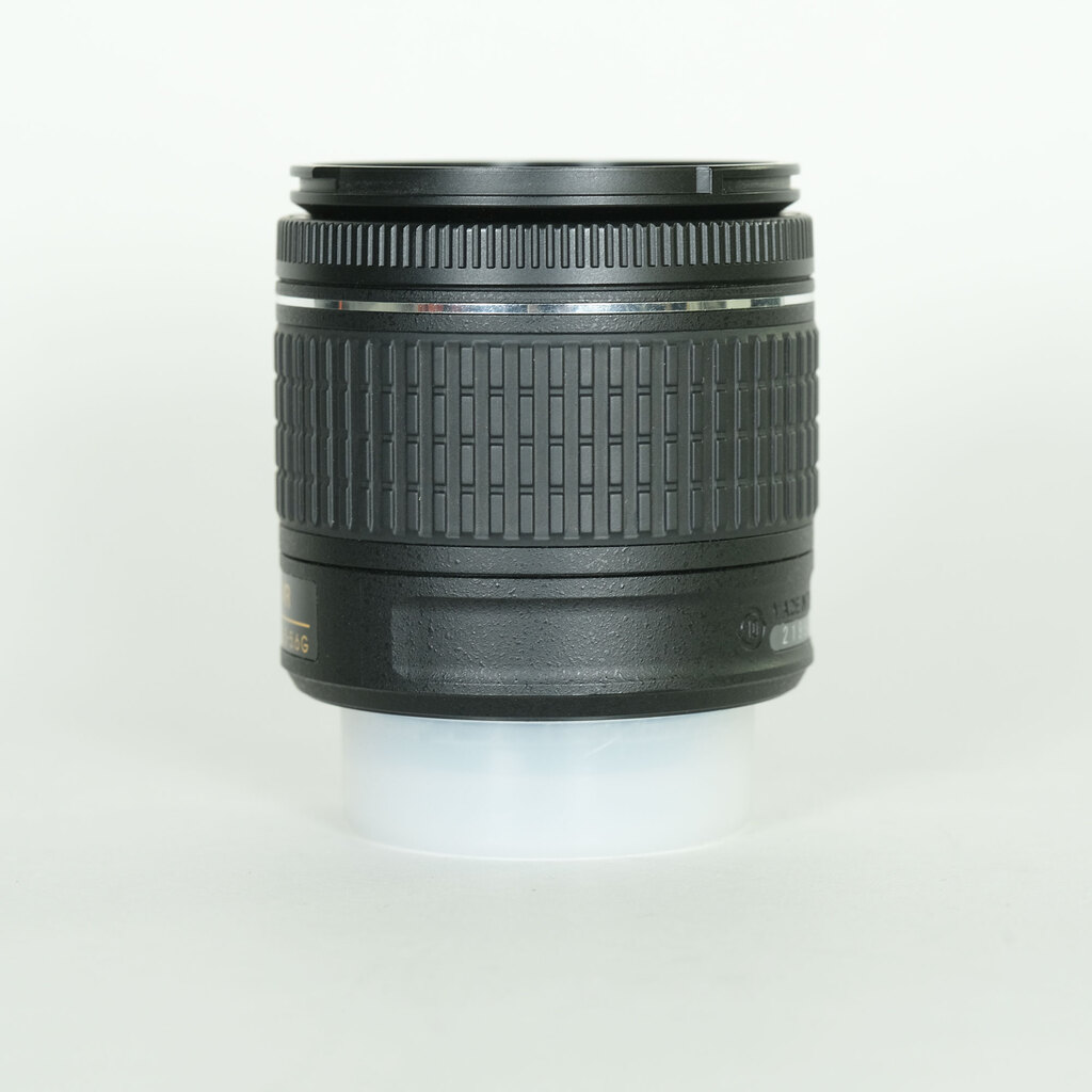 Nikon AF-P DX NIKKOR 18-55mm F3.5-5.6G VR Nikon AF-P DX NIKKOR 18-55mm F3.5-5.6G VR