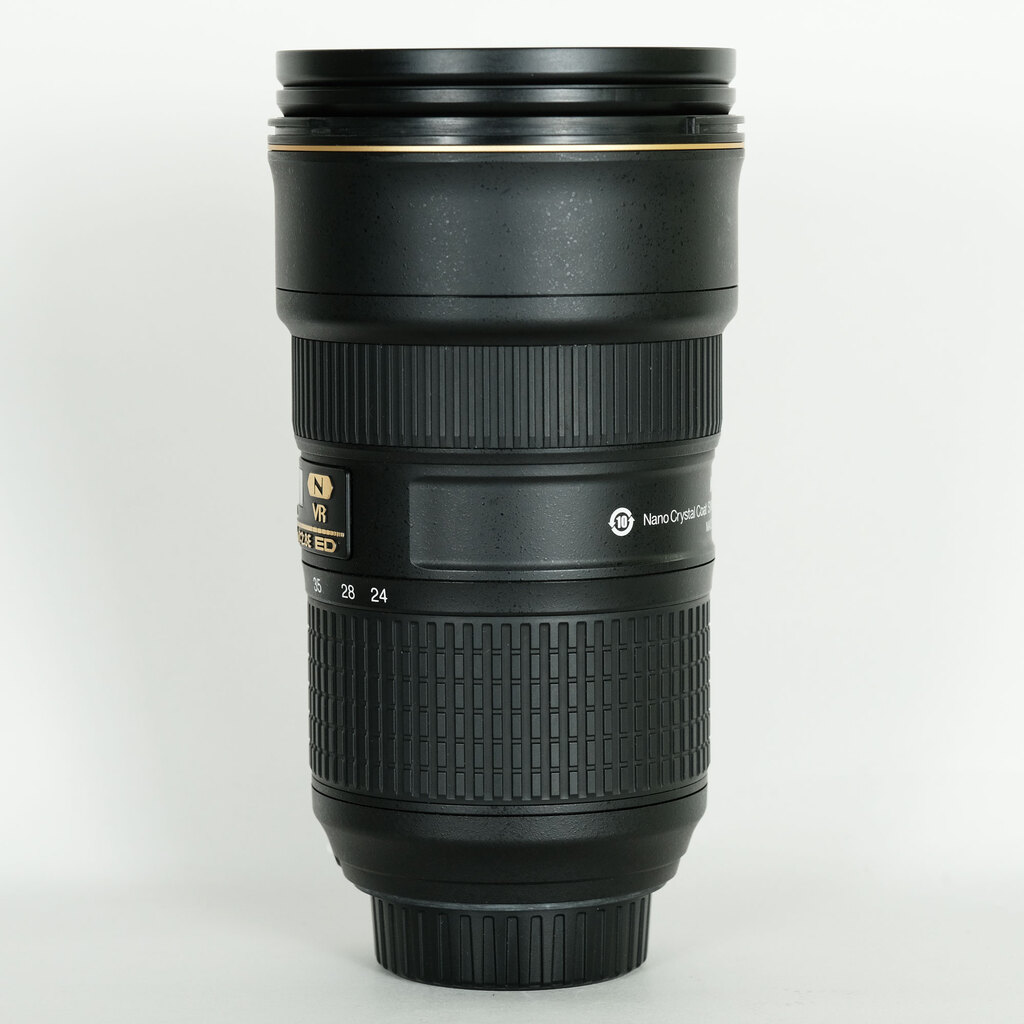 Nikon AF-S NIKKOR 24-70mm f/2.8E ED VR Nikon AF-S NIKKOR 24-70mm f/2.8E ED VR