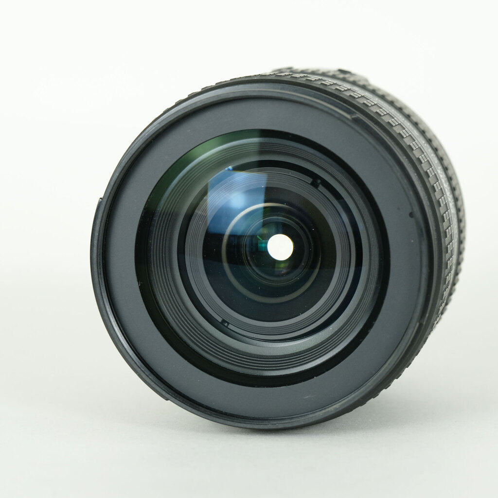 Nikon AF-S DX NIKKOR 16-80mm f/2.8-4E ED VR Nikon AF-S DX NIKKOR 16-80mm f/2.8-4E ED VR