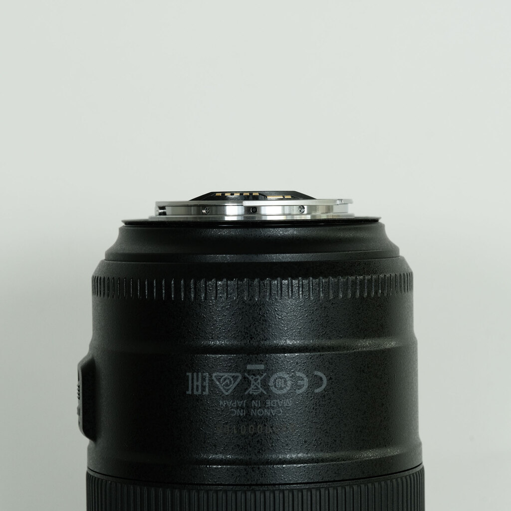 Canon EF85mm F1.4L IS USM Canon EF85mm F1.4L IS USM