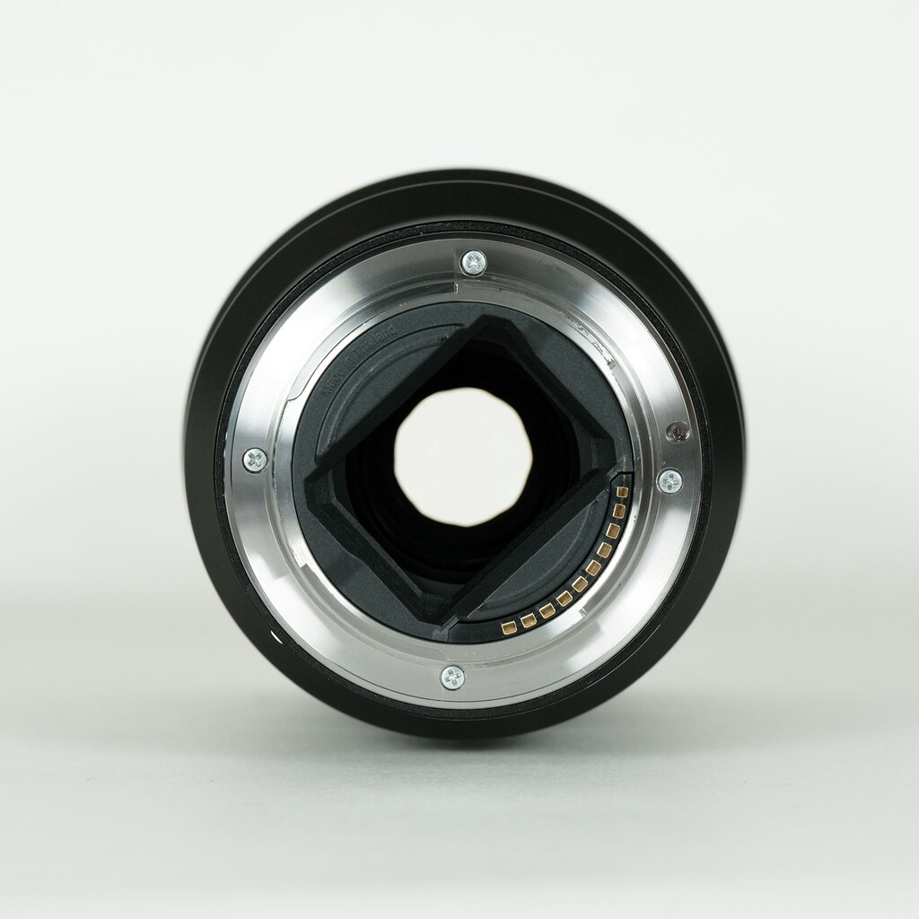 SONY FE 90mm F2.8 Macro G OSS SEL90M28G