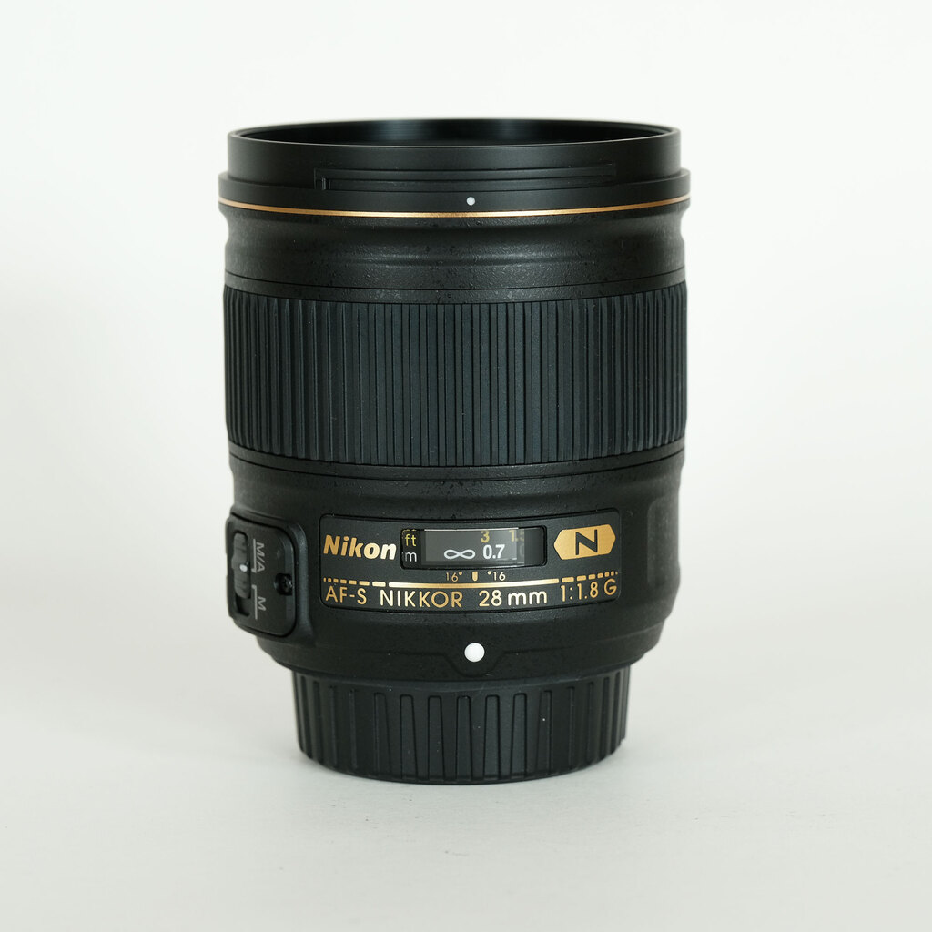 Nikon AF-S NIKKOR 28mm f/1.8G Nikon AF-S NIKKOR 28mm f/1.8G