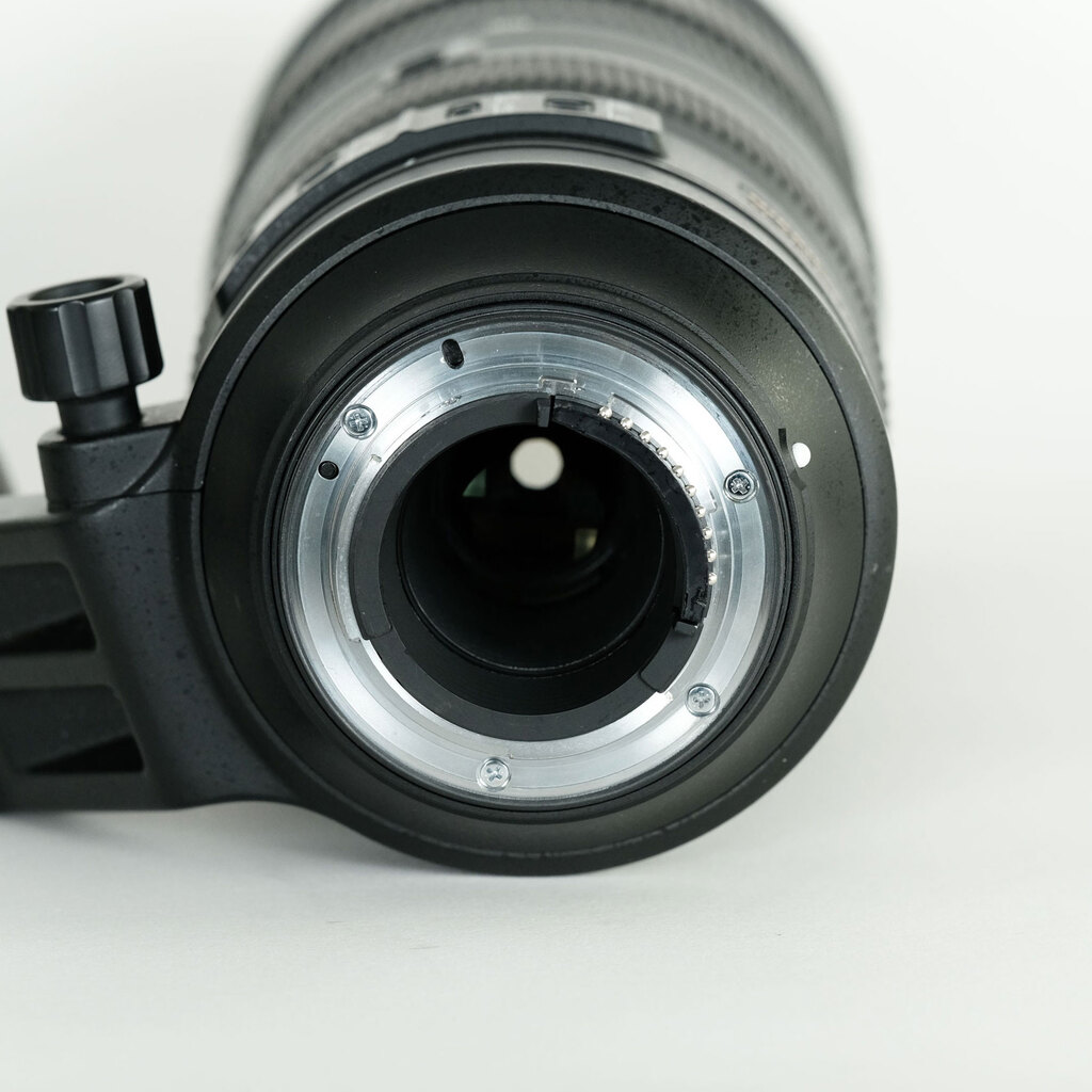 Nikon AF-S NIKKOR 200-500mm f/5.6E ED VR Nikon AF-S NIKKOR 200-500mm f/5.6E ED VR