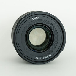 Panasonic LUMIX S 50mm F1.8 Panasonic LUMIX S 50mm F1.8