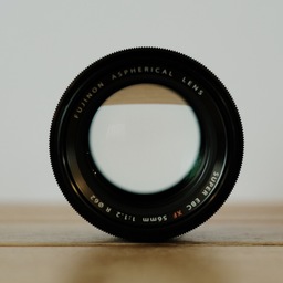 FUJIFILM XF56mmF1.2 R