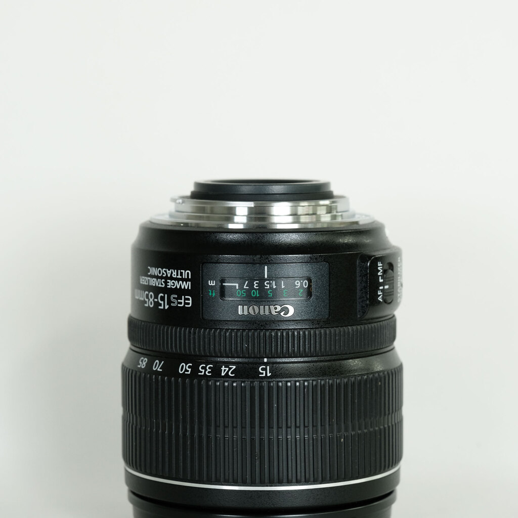 Canon - Canon EF-S 15-85 mm f3.5~5.6 (ジャンク品) Amazon.com : Used Canon 15-85mm f3.5-5.6 is USM EF W/Box