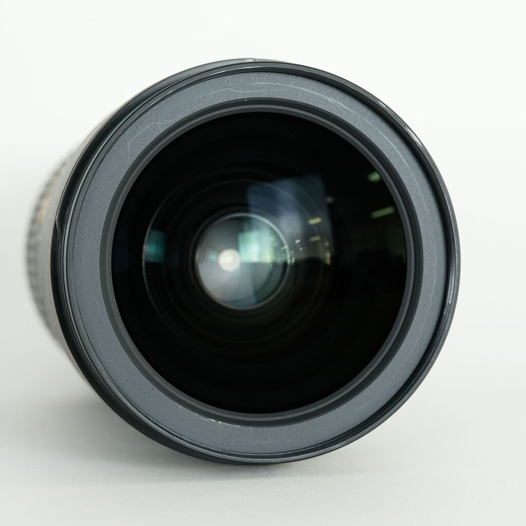 Nikon AF-S NIKKOR 24-70mm f/2.8E ED VR Nikon AF-S NIKKOR 24-70mm f/2.8E ED VR