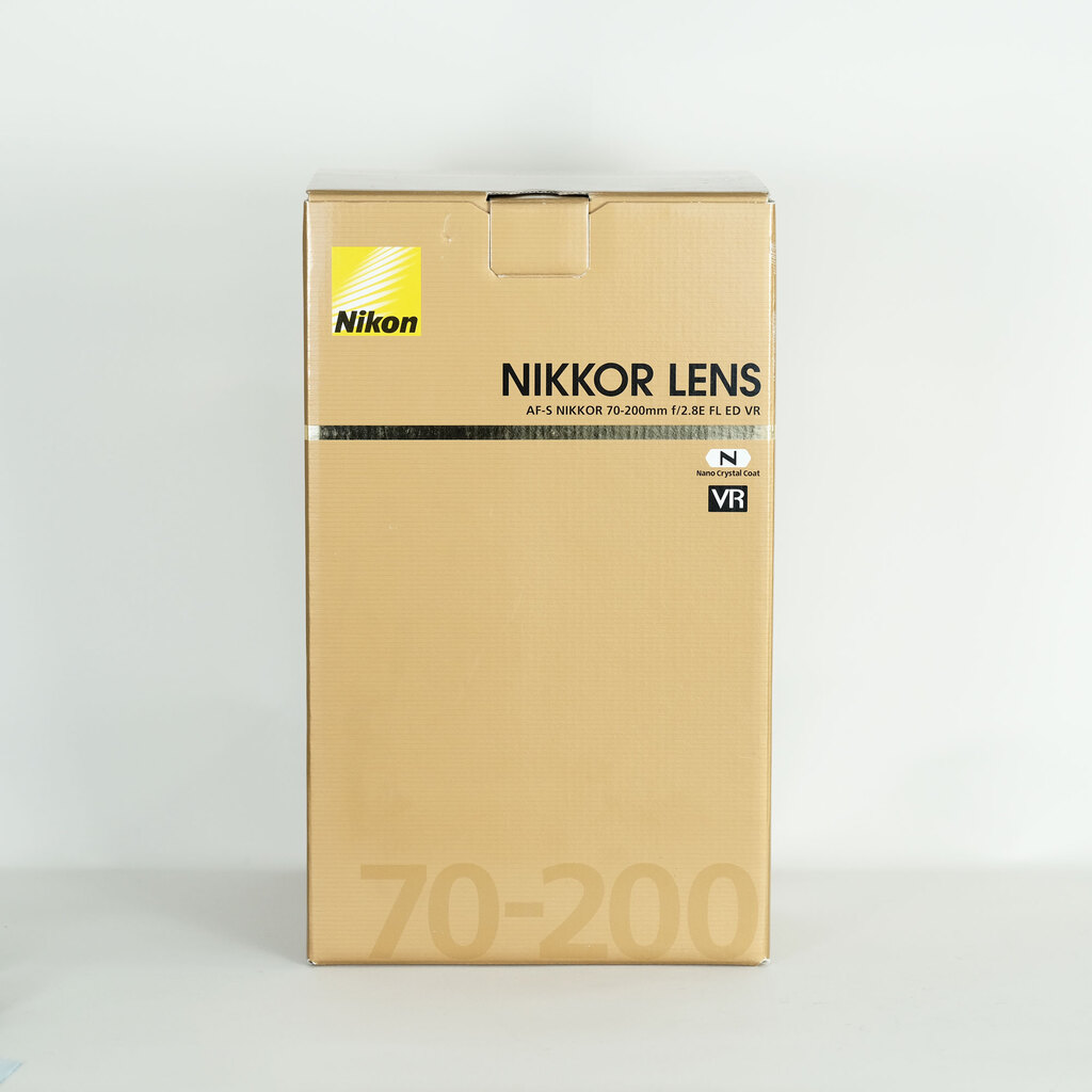 Nikon AF-S NIKKOR 70-200mm f/2.8E FL ED VR Nikon AF-S NIKKOR 70-200mm f/2.8E FL ED VR