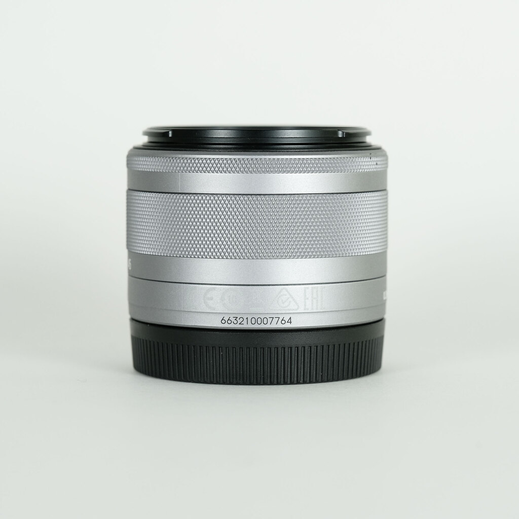 Canon EF-M15-45mm F3.5-6.3 IS STM Canon EF-M15-45mm F3.5-6.3 IS STM