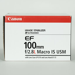 Canon EF100mm F2.8Lマクロ IS USM