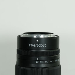 Nikon NIKKOR Z 24-200mm f/4-6.3 VR Nikon NIKKOR Z 24-200mm f/4-6.3 VR