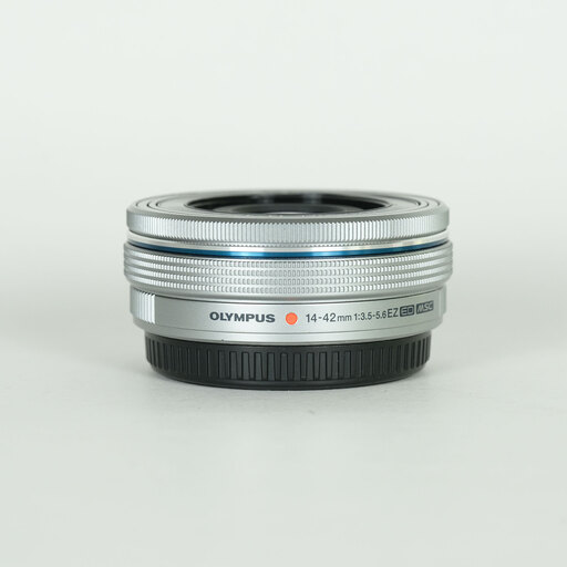 OLYMPUS M.ZUIKO DIGITAL ED 14-42mm F3.5-5.6 EZ シルバー OLYMPUS M.ZUIKO DIGITAL ED 14-42mm F3.5-5.6 EZ シルバー