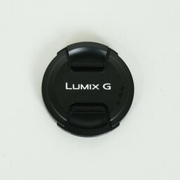 Panasonic LEICA DG NOCTICRON 42.5mm / F1.2 ASPH. / POWER O.I.S.