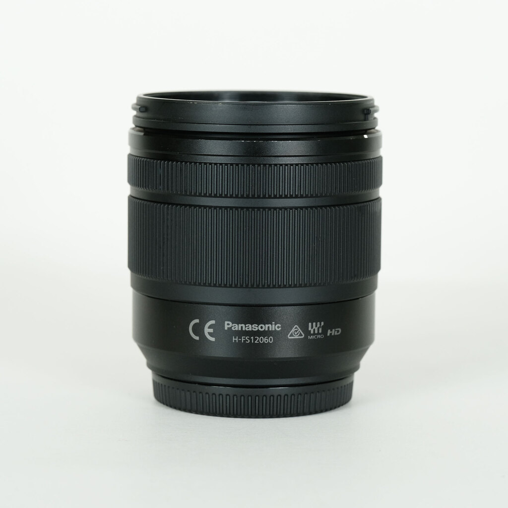 Panasonic LUMIX G VARIO 12-60mm / F3.5-5.6 ASPH. / POWER O.I.S. Panasonic LUMIX G VARIO 12-60mm / F3.5-5.6 ASPH. / POWER O.I.S.
