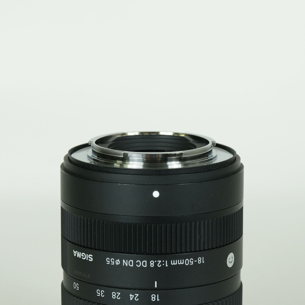 SIGMA 18-50mm F2.8 DC DN｜Contemporary [フジフイルムX用]